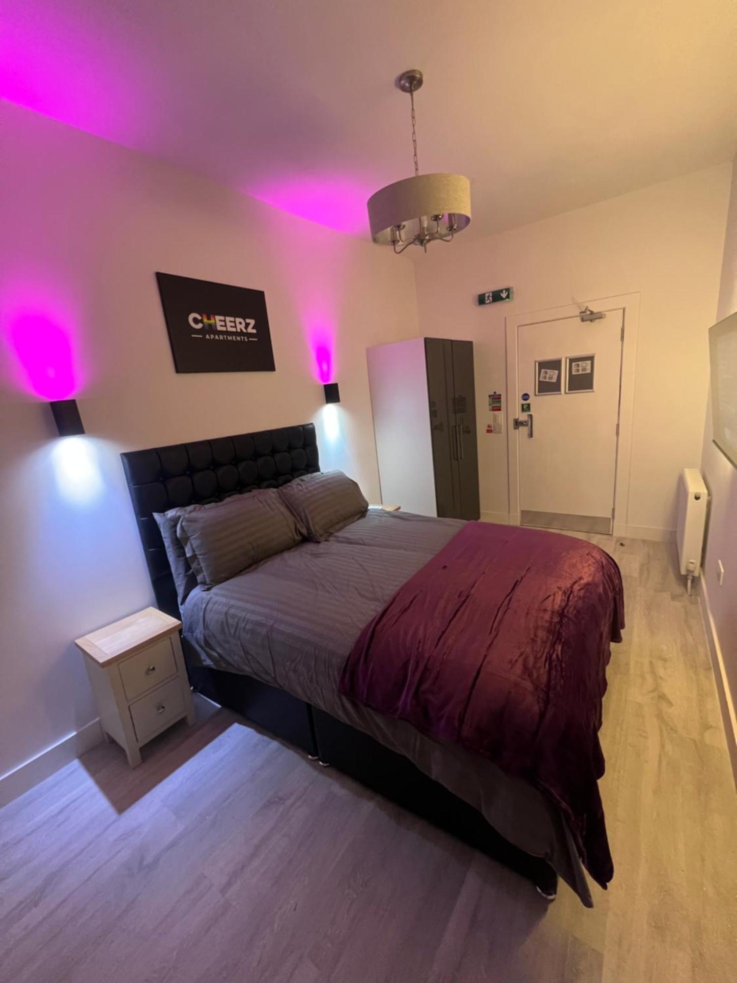 Cheerz Apartments Абердин Экстерьер фото