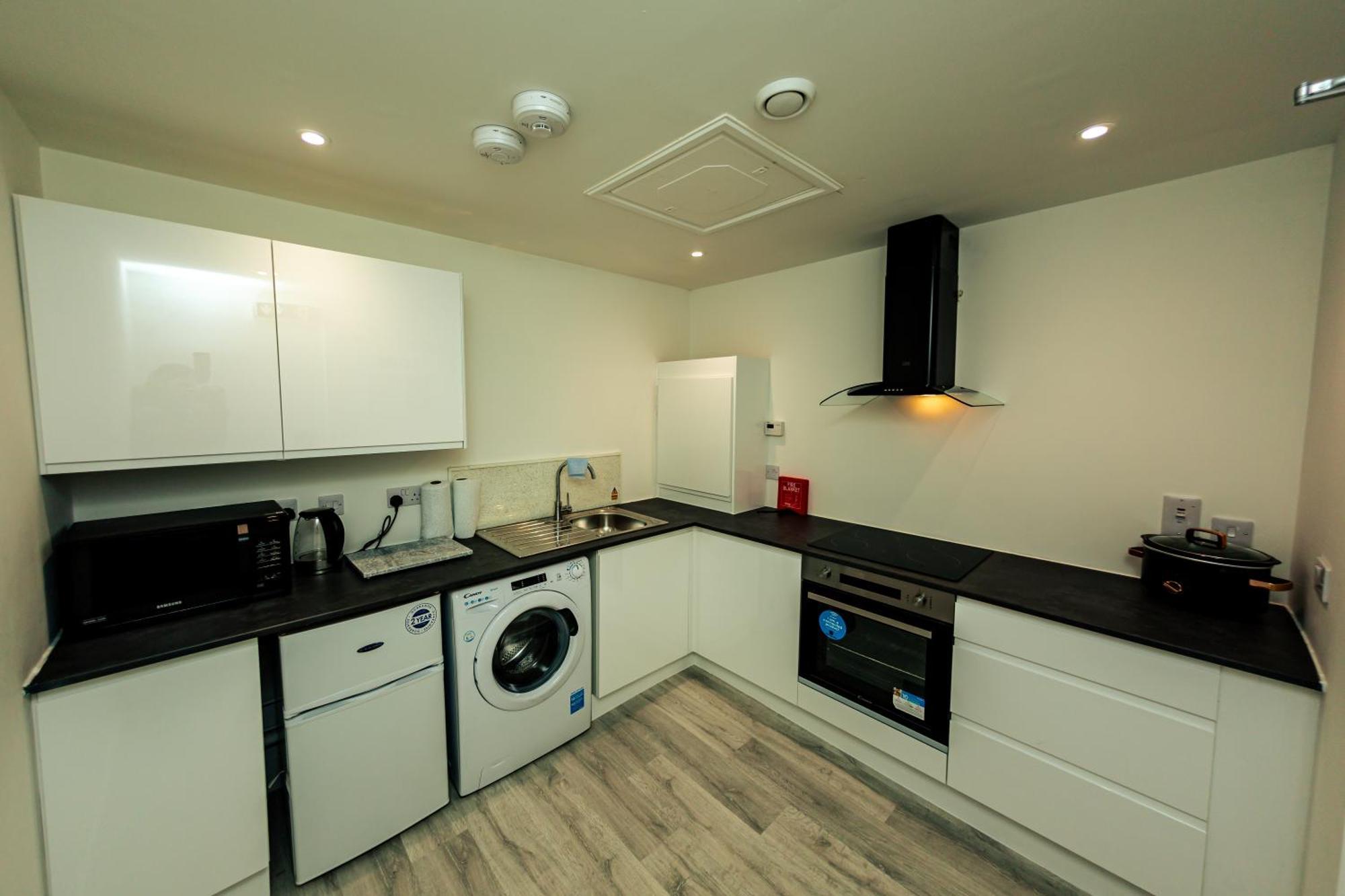 Cheerz Apartments Абердин Экстерьер фото