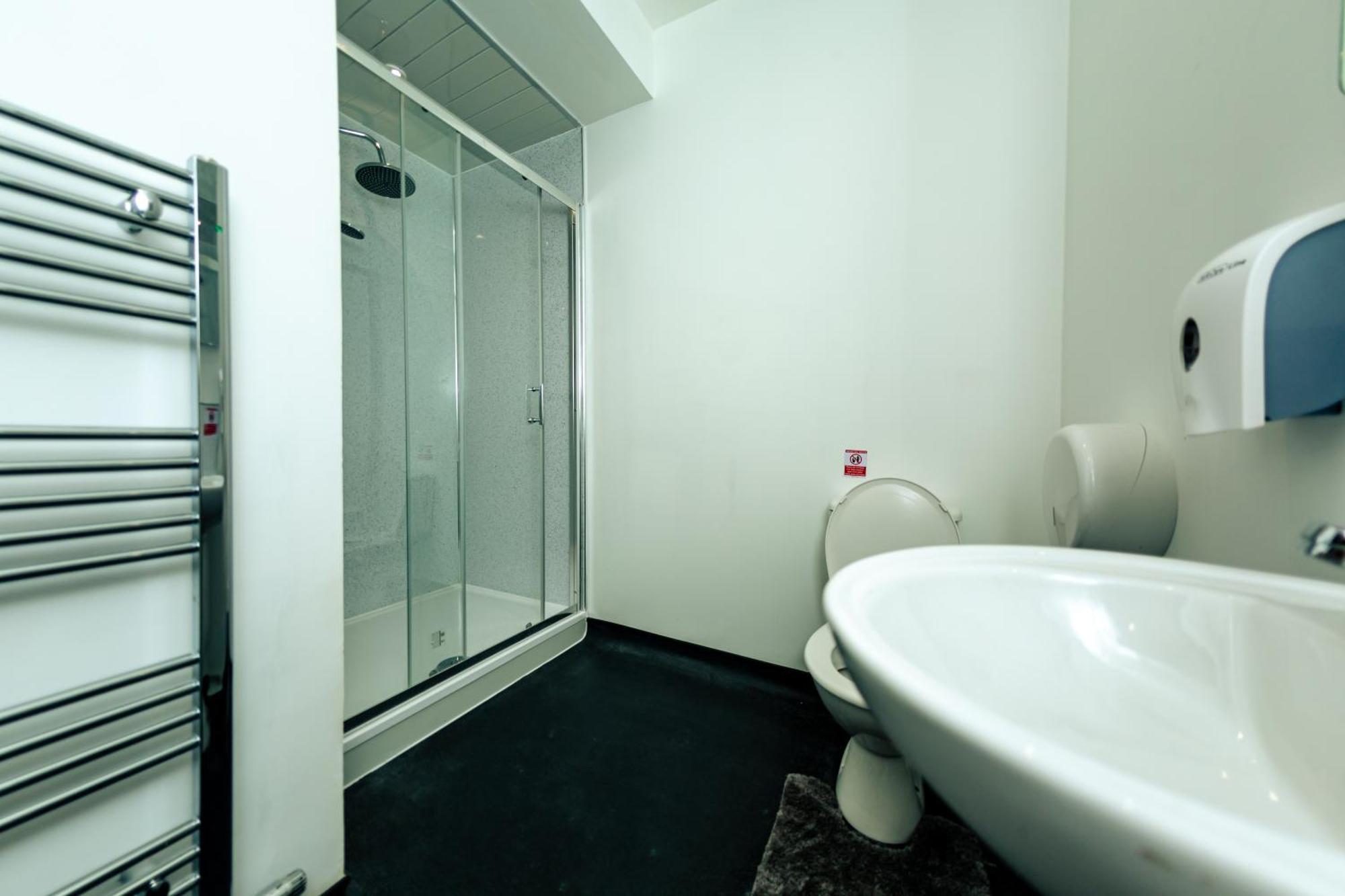 Cheerz Apartments Абердин Экстерьер фото